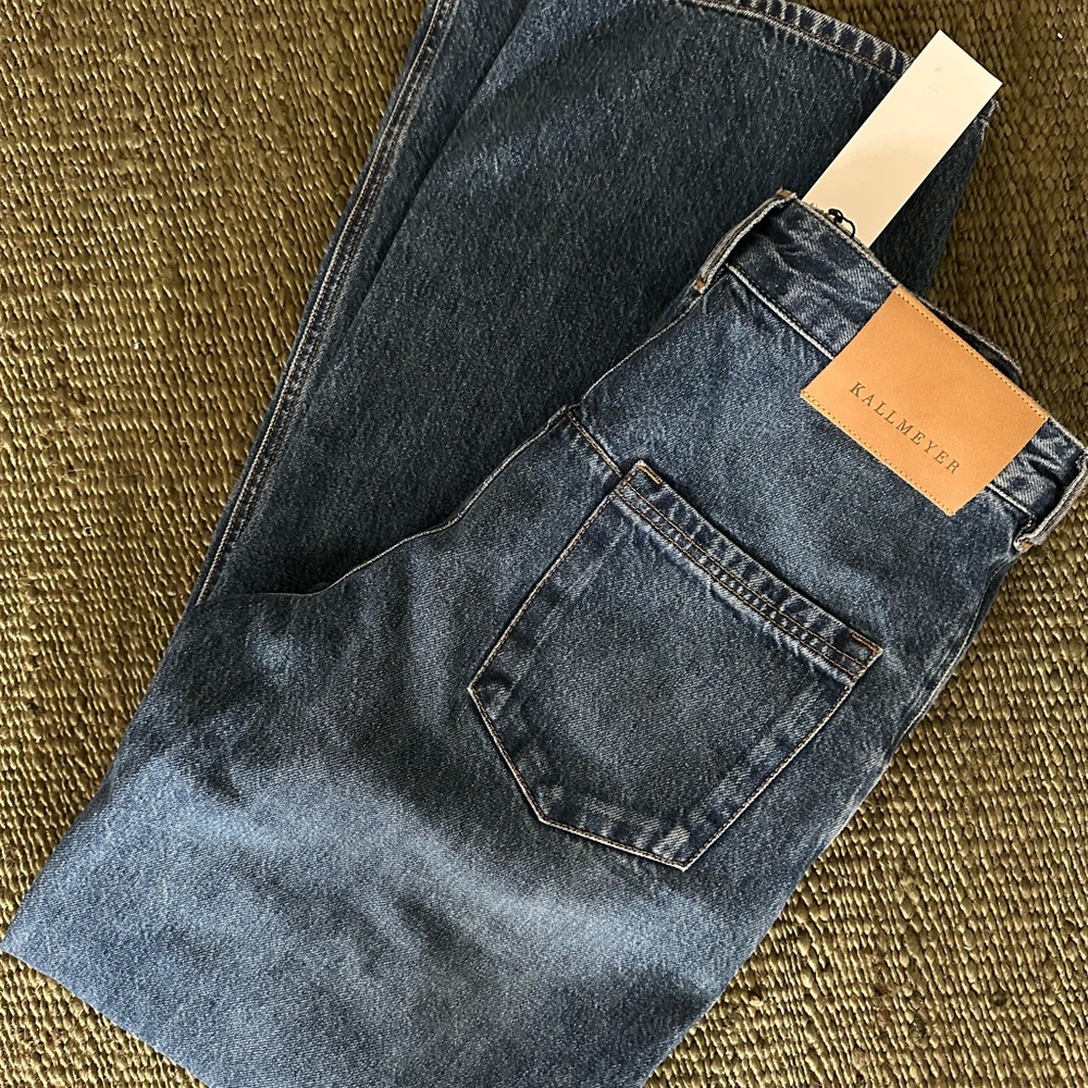 Kallmeyer Women’s 	Column Leg Jean in Stonewash Brand New Size 25